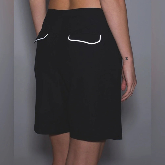 Lululemon Long Story Short in Black Women’s - Picture 1 of 11